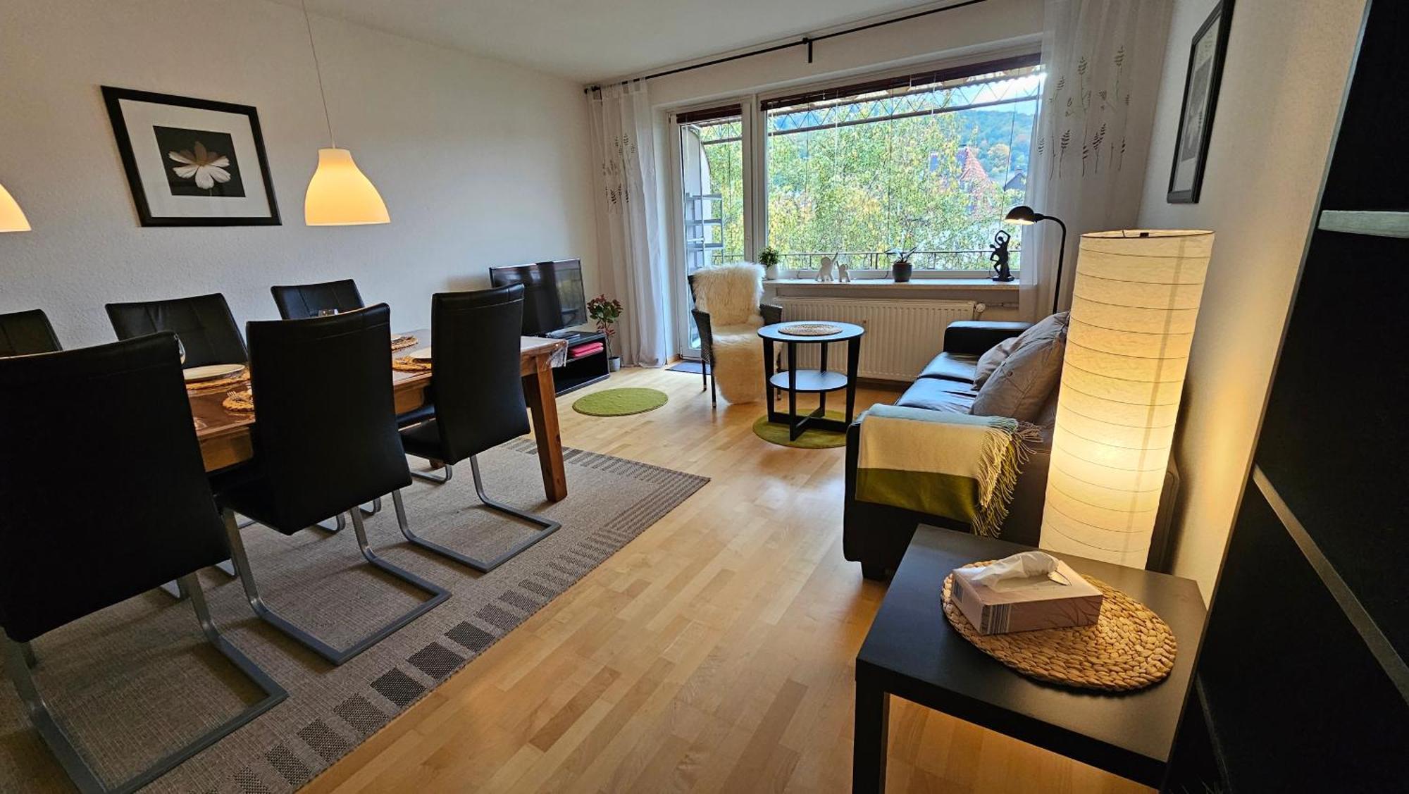 In Zentraler Und Ruhiger Lage Mit Balkon, Fusslaeufig Zur Innenstadt *